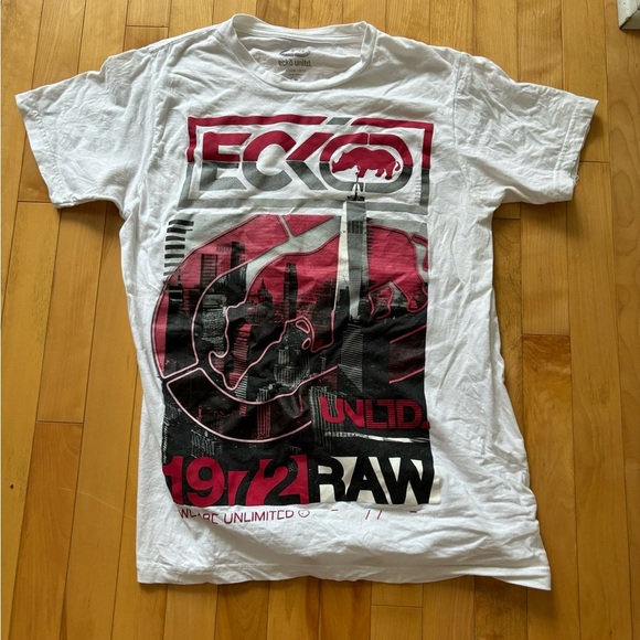 Ecko Unlimited Vintage White and Red Graphic Tee - Picture 1 of 3